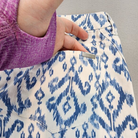 Chico's NEW So Slimming Indigo Geo Jegging Jean Antique White Southwestern Print - Picture 13 of 14